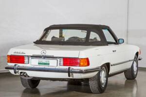 Image 8/30 of Mercedes-Benz 350 SL (1972)