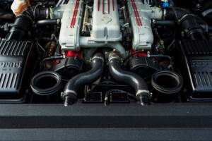 Bild 21/66 von Ferrari 550 Maranello (2000)