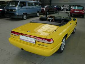 Bild 26/39 von Alfa Romeo 2.0 Spider (1992)