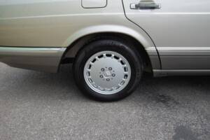Bild 26/29 von Mercedes-Benz 300 SEL (1990)