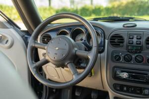 Imagen 43/50 de Chrysler PT Cruiser Cabrio Limited 2.4 (2005)