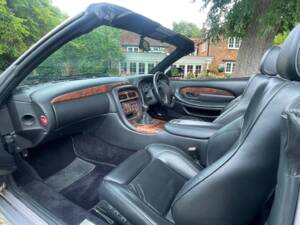 Bild 18/24 von Aston Martin DB 7 Vantage Volante (2000)