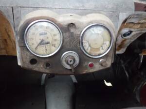 Image 15/24 de Triumph 2000 Roadster (1948)