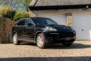 Image 1/50 de Porsche Cayenne Turbo (2012)