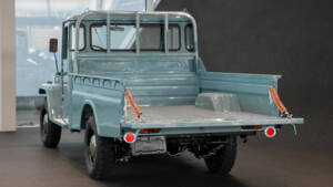 Image 5/12 of Toyota Land Cruiser FJ 45 (1967)