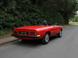 Image 6/20 of Alfa Romeo Spider Veloce 2000 (1972)