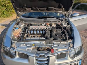 Image 98/111 of Alfa Romeo 147 3.2 GTA (2002)