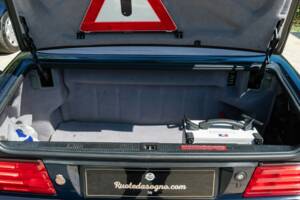 Image 42/45 of Mercedes-Benz 500 SL (1990)