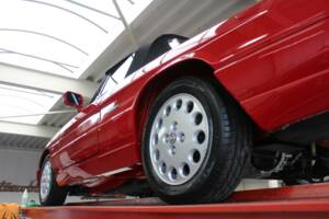 Immagine 9/50 di Alfa Romeo 2.0 Spider (1991)