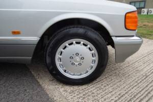 Bild 28/28 von Mercedes-Benz 500 SE (1988)