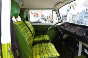 Image 16/25 de Volkswagen T2b Camper (1979)