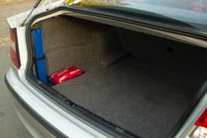Afbeelding 36/58 van BMW 330i (2002)