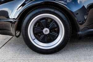 Image 64/67 de Porsche 911 Turbo 3.3 (1986)