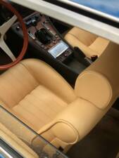 Image 35/77 of Ferrari 365 GT4 2+2 (1975)