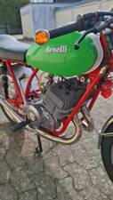 Image 4/8 of Benelli 250 2C (1975)