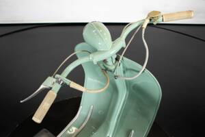 Immagine 38/50 di Piaggio Vespa 125 (1953)