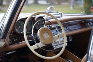Bild 2/18 von Mercedes-Benz 300 SE (1965)