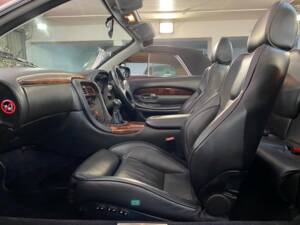 Bild 50/50 von Aston Martin DB 7 Vantage Volante (2002)