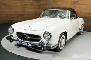 Afbeelding 14/19 van Mercedes-Benz 190 SL (1960)