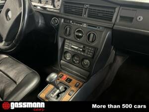 Immagine 11/15 di Mercedes-Benz 190 E 2.5-16 (1991)
