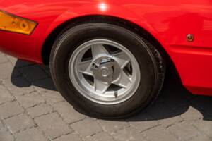 Bild 23/79 von Ferrari 365 GTB/4 Daytona (1969)