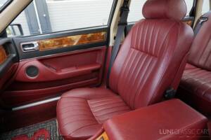 Image 43/61 de Jaguar Sovereign 3.6 (1987)