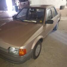 Image 3/4 of Ford Orion 1.3 (1987)