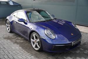 Bild 22/50 von Porsche 911 Carrera 4 GTS (2022)