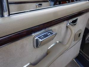 Image 31/49 of Mercedes-Benz 300 SEL (1968)