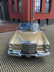 Image 39/39 de Mercedes-Benz 280 SE (1968)