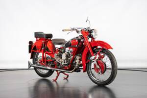 Immagine 4/50 di Moto Guzzi Astore (1952)