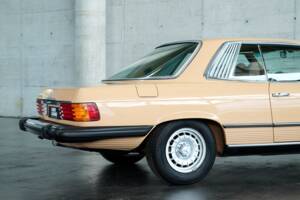 Bild 22/50 von Mercedes-Benz 450 SLC (1977)