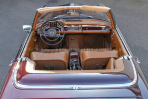 Image 16/33 de Mercedes-Benz 280 SL (1969)