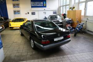 Bild 9/35 von Mercedes-Benz E 320 (1993)