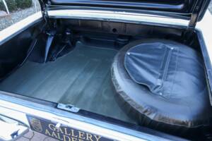 Image 28/50 of Mercedes-Benz 250 SL (1967)