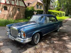 Bild 20/29 von Mercedes-Benz 280 SE 3,5 (1970)