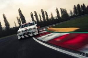 Imagen 9/81 de Alfa Romeo 75 1.8 Turbo (1990)