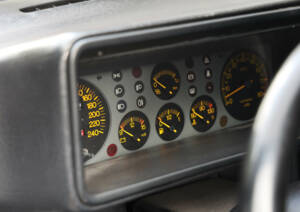 Image 35/41 of Lancia Delta HF Integrale (1989)
