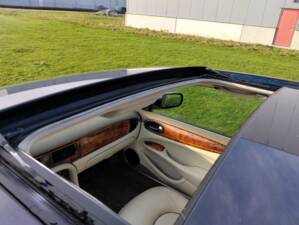 Image 66/71 of Daimler Super V8 (2000)