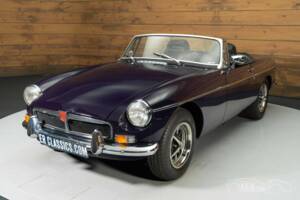 Image 4/19 of MG MGB (1973)