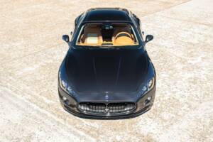 Bild 8/37 von Maserati GranTurismo S (2010)