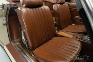 Image 9/19 de Mercedes-Benz 350 SL (1972)