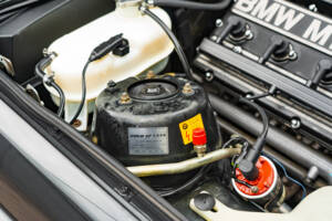 Image 16/57 of BMW M3 (1988)