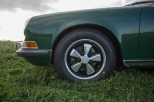 Bild 29/43 von Porsche 911 2.0 E (1969)