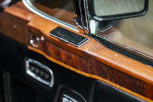 Image 17/37 of Bentley Corniche I (1978)