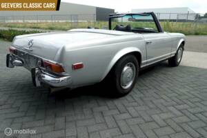 Immagine 4/9 di Mercedes-Benz 280 SL (1970)