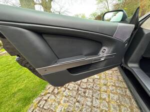 Afbeelding 29/30 van Aston Martin DB 9 (2007)