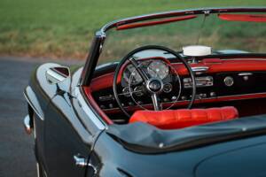 Image 9/22 of Mercedes-Benz 190 SL (1963)