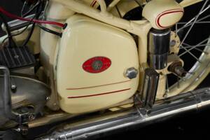 Image 4/18 of Puch 250 TF (1951)