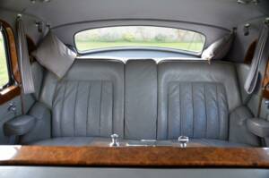 Image 32/50 of Rolls-Royce Silver Cloud II (1961)